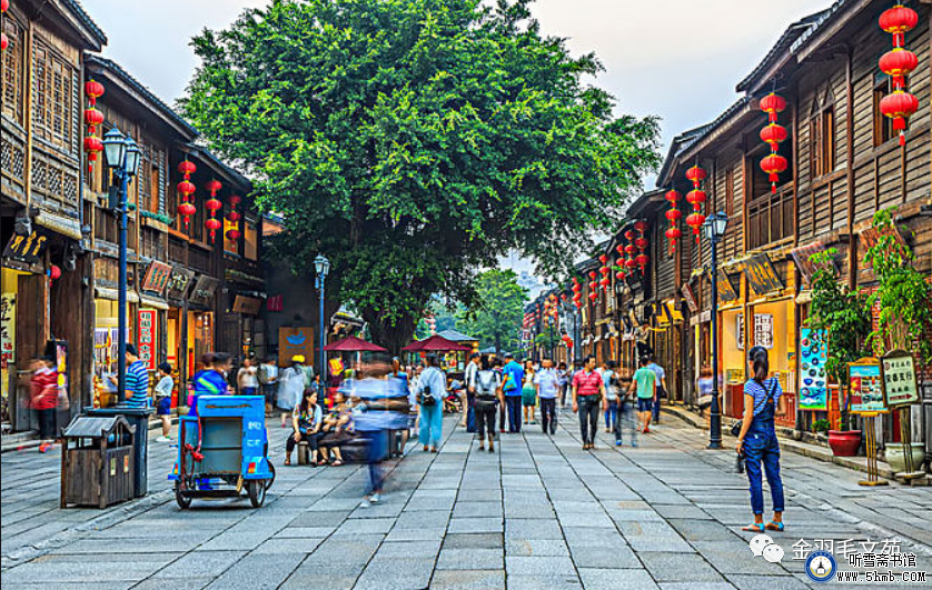 从西安城墙到福州三坊七巷，父子两代人的文化情怀与历史责任担当